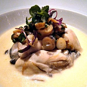 Рыба в соусе из шампиньонов (французская кухня)